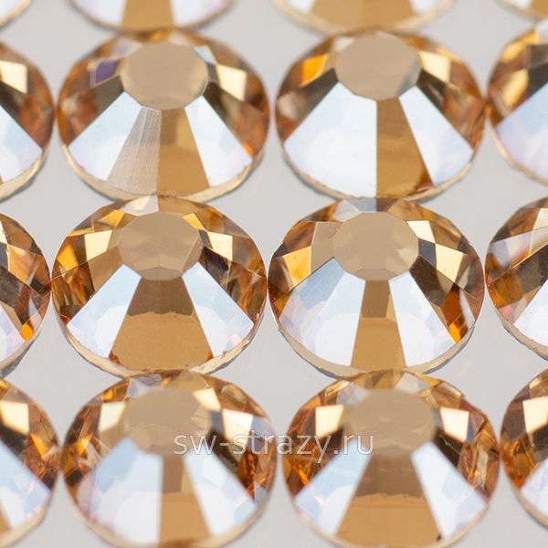 YHB 28 ss16 Golden Shadow F 205