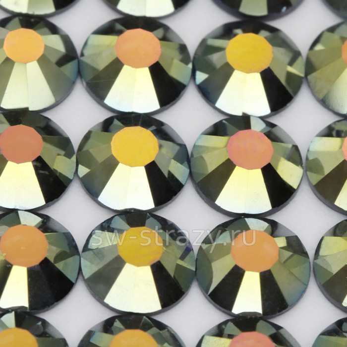 YHB 28 ss16 Iridescent Green F 222